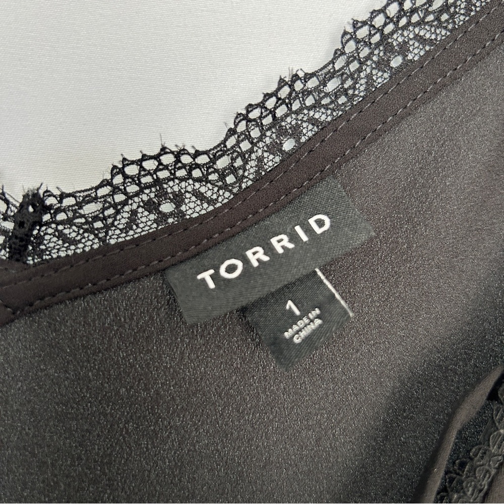 Torrid Plus Size Black Lace Trim Cami Tank‎ Top - Picture 3 of 6